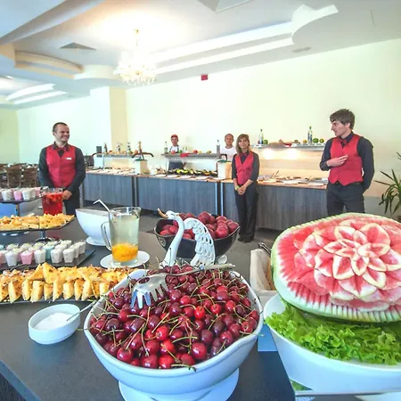 Готель Viand 4*