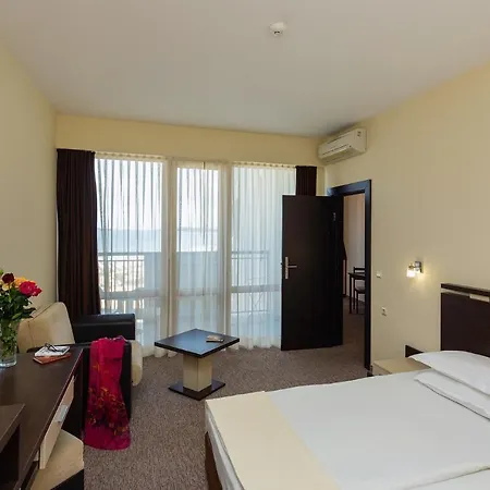 Готель Viand 4*