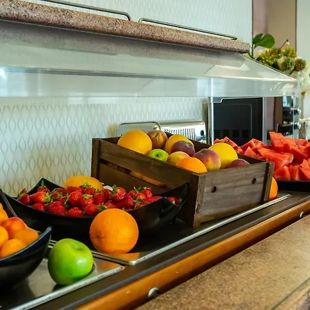 Viand فندق ساني بيتش
